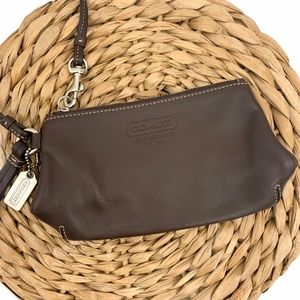 COACH | Brown Leather Wristlet